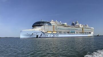 grootste cruiseschip ter wereld af eerste tocht