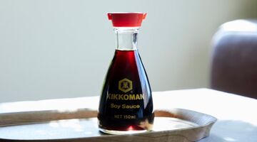 dopje sojasaus twee gaatjes waarom