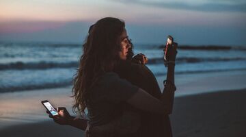 dating trend cushioning