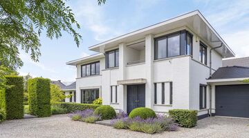 Chris Woerts verkoopt prachtige villa op Funda in Barendrecht