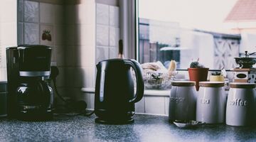 hoe kalk in huishoudelijke apparaten voorkomen