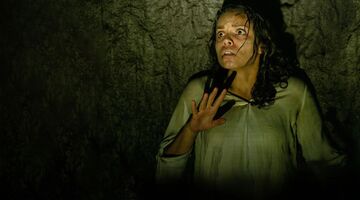 barbarian horror film netflix