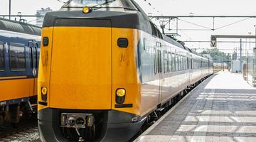 Man weigert trein plek af te staan