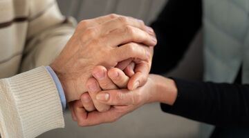 man vindt biologische ouders