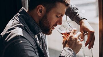 afkicken van alcohol