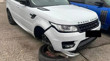 range rover kapot vliegveld
