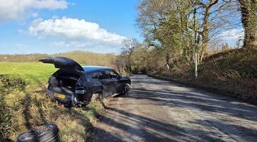 auto kapot aangetroffen na vakantie