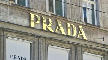 Prada overname Versace andere modehuizen
