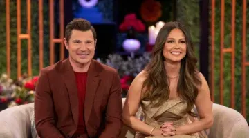 Presentatoren van Love is BLind, een populaire datingshow van Netflix