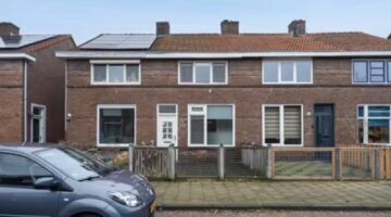 De buitenzijde van de bouwval op Funda.