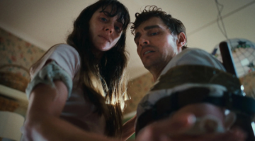 Een shot uit Together, met Alison Brie en Dave Franco, wat misschien plagiaat blijkt te zijn