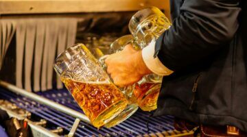 Pullen bier, een van de dranken waarvan de prijzen zal stijgen op het Oktoberfest.