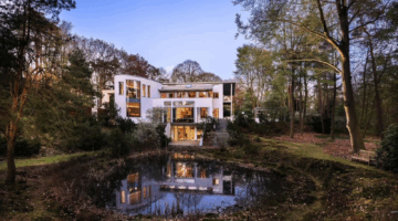 Voorkant duurste huis in Nederland