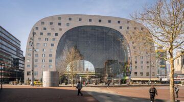 Buitenaanzicht van de Markthal in Rotterdam