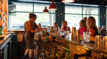 Een bar, alwaar je voor werk vaak last minute wordt afgebeld.