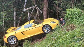porsche carrera gt crash