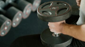 verstijfde handen sporten