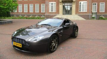 Aston Martin V8 Vantage die te koop staat op Marktplaats