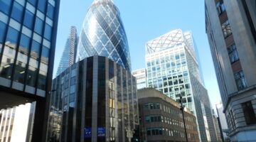 Londen is rijkste stad in Europa en afbeelding laat de skyline van de stad zien. Unsplash/ jeffery Ashitey