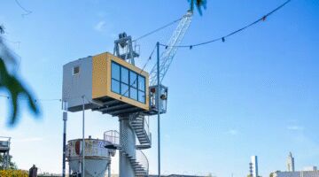 Hijskraan Airbnb in kwestie