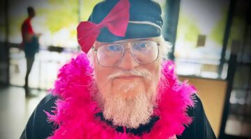 De Game of Thrones-schrijver die over een riant vermogen beschikt