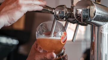 Een drankje dat zorgt voor een kater en het ziekmelden van werk.