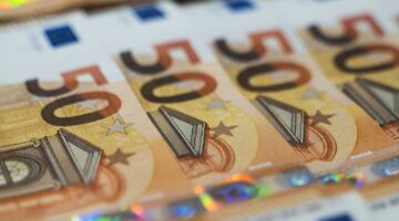 Cashgeld, wat men in 2026 meer zal krijgen door de hogere salarissen.