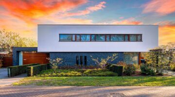 De voorkant van de Brabantse villa.