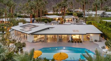 De achterzijde van het voormalige huis van Marilyn Monroe.