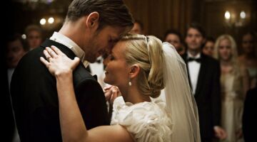 Kirsten Dunst en Alexander Skarsg&aring;rd in Melancholia