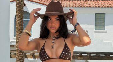 Imaani No&euml;lle poseert in bikini