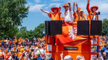 Fans OnsOranje in Amerika tijdens het WK