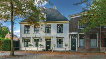 Twee woningen, waar Nederland veel nieuwe exemplaren van nodig heeft.