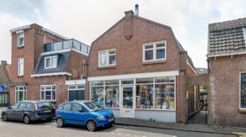 De te koop staande woning in Sliedrecht.