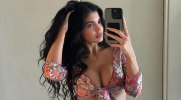 Kylie Jenner selfie