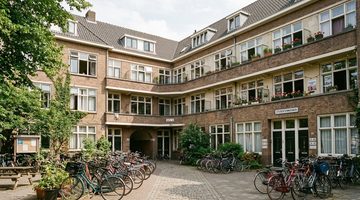 Een aantal studentenkamers die mogelijk te duur zijn.
