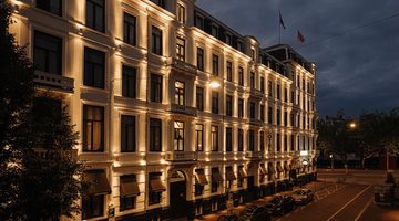 De aan de P.C. Hoofstraat gevestigde villa.