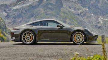 De zijkant van de Porsche GT3 Bergsport.