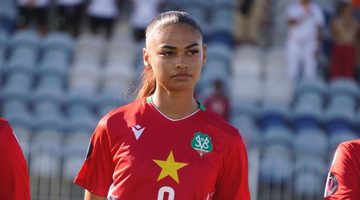 Estelle Pereira bij een wedstrijd met Suriname