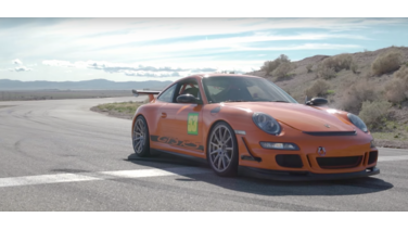 Video: dit is hoe je met een Porsche 911 GT3 hoort te rijden