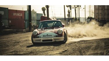 Video: rokende banden met de Porsche 911 Marlboro