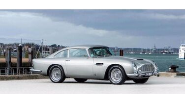 De Aston Martin DB5 van Beatle ster Paul McCartney is te koop