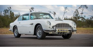 Deze Aston Martin 1967 DB6 is een ode aan James Bond