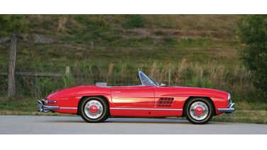 Mercedes-Benz 300 SL roadster met authentieke motor