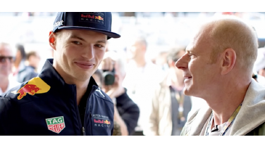 Dit is het Max Verstappen horloge in samenwerking met Tag Heuer