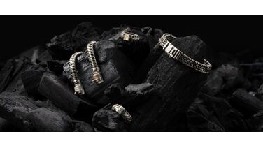 Buddha to Buddha lanceert een nieuwe collectie sieraden met zwart matte finish