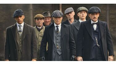 De stijlvolste Peaky Blinders jassen voor de kille dagen