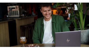 Ons restaurant werd binnen 24 uur een stoel, tafel en een laptop