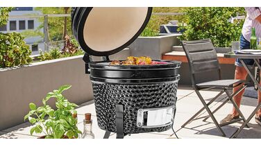 Deze grill-egg barbecue scoor je bij Aldi voor een vriendenprijs