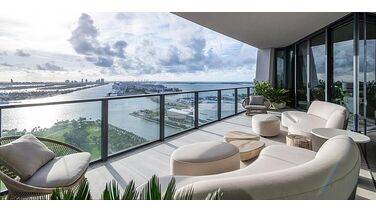 Binnenkijken in het $24 miljoen kostende Miami penthouse van David en Victoria Beckham